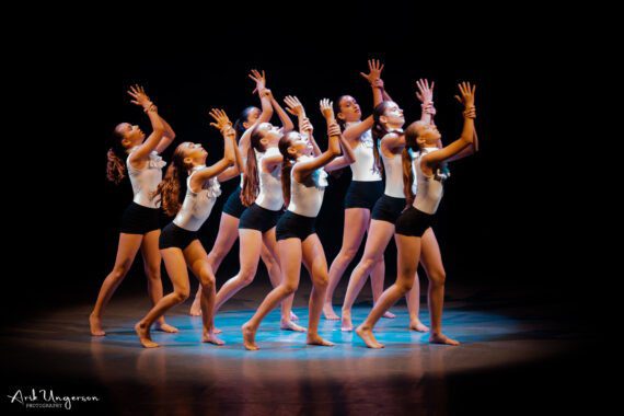 צילום מופעי ריקוד
girls dancing צילום מופעי ריקוד