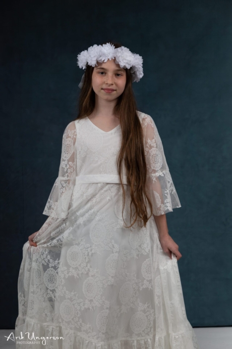 צילום סטודיו שמלות בנות